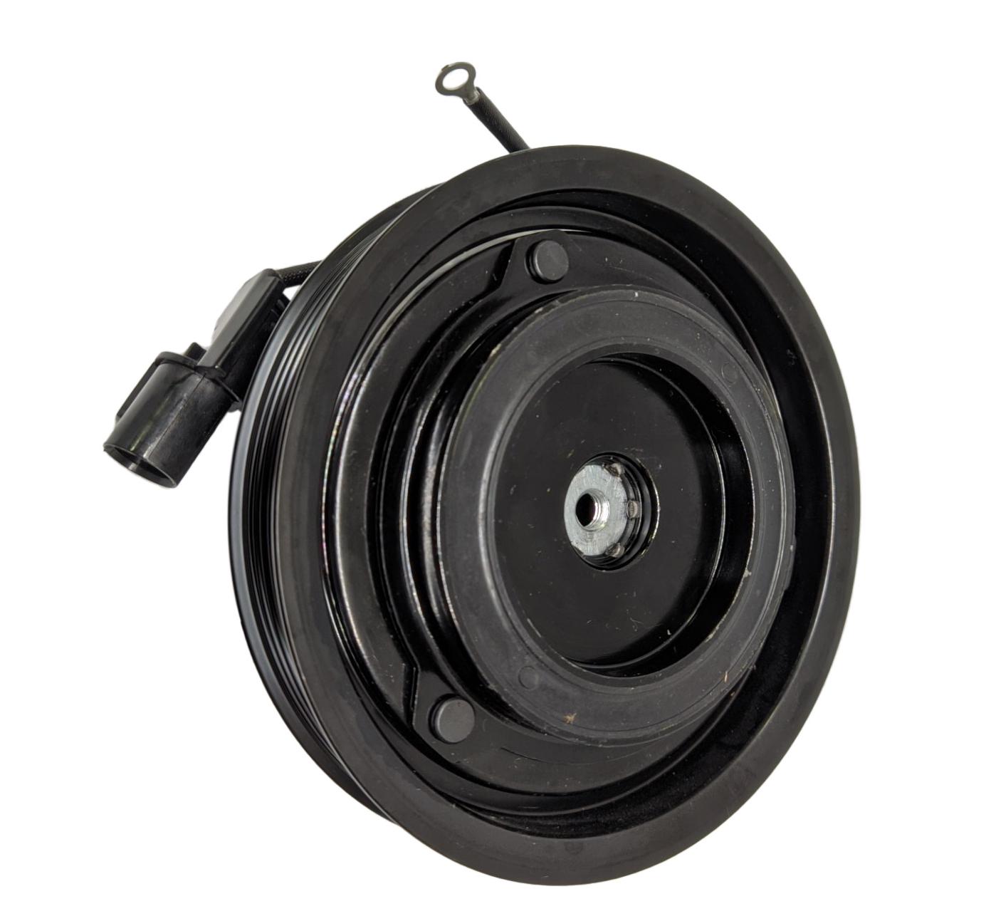 Муфта с японским подшипником для компрессора кондиционера Hyundai Sonata 4 (EF) Рестайлинг 2.0 131 л.с. ТагАЗ (2001-2006); Hyundai Santa Fe 1 2.4 (2000-2006)