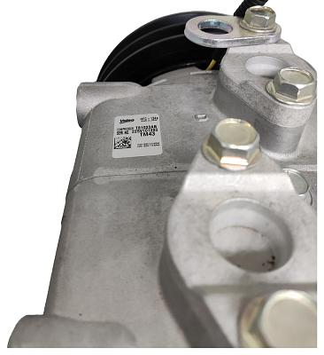 Компрессор кондиционера VALEO TM43 24v; фотография №3